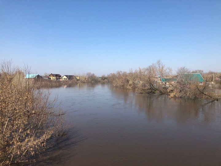 На реке Шешма продолжается подъем воды (фоторепортаж)