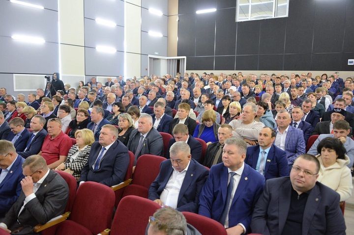 Лучших фермеров и глав СП Новошешминского района наградили в Черемшане