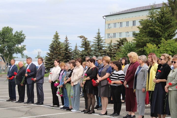 В день памяти и скорби в Новошешминске состоялся митинг