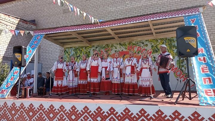 В Чувашской Чебоксарке проходит фестиваль «Выля, хут купас!» («Играй гармонь!»)(видео-фоторепортаж)