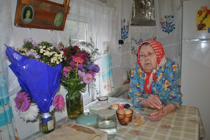 90-летний юбилей встретила Писцова Людмила Федоровна из Сл. Петропавловской