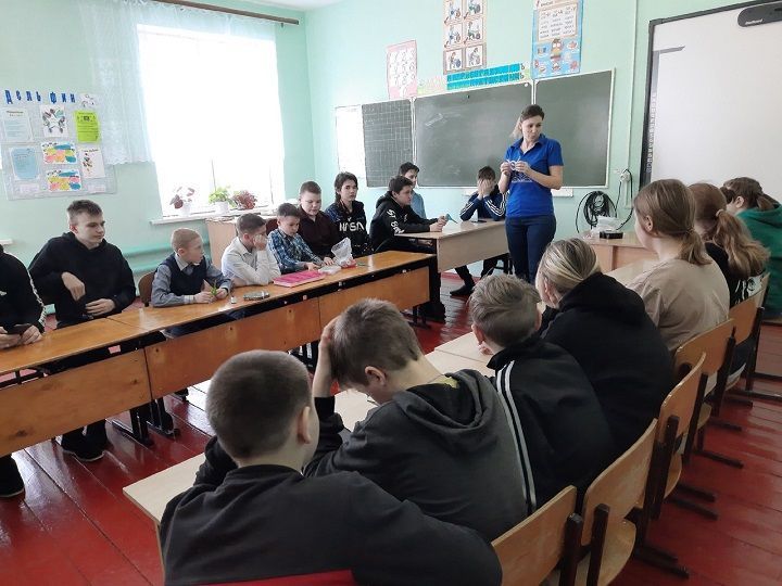 Сотрудники Новошешминской центральной библиотеки провели мастер-класс по Пушкинской карте