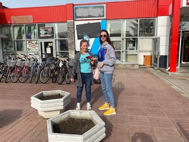 Активисты «Форпоста» Новошешминского района раздали георгиевские ленточки жителям района