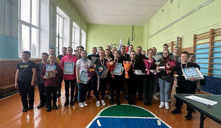 Чуаш Чабаксарында өстәл теннисы буенча район турниры узган