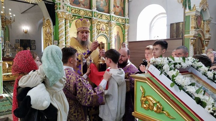 Епископ Чистопольский и Нижнекамский Пахомий совершил богослужение в Новошешминском Троицком храме