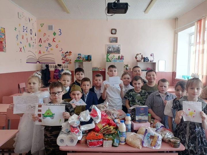 Вместе к Победе: акция по сбору гуманитарной помощи для участников СВО в Новошешминской гимназии