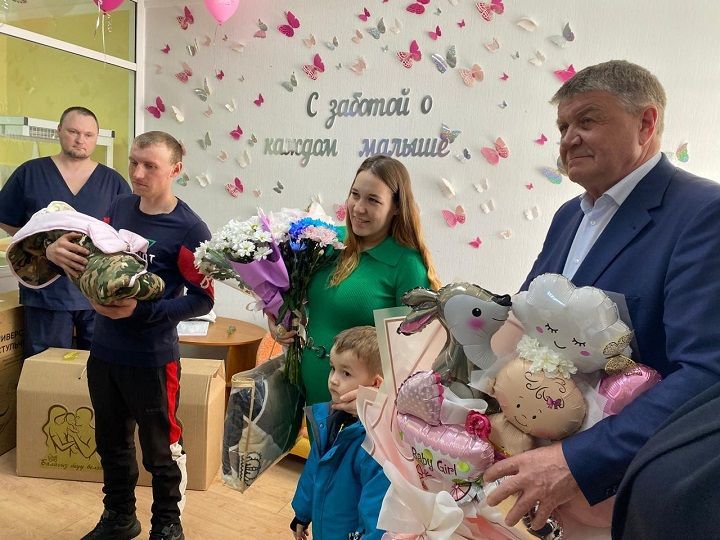 Архангел Бистәсеннән СВОда катнашучы Алексей Лазарев гаиләсендә кыз бала туды