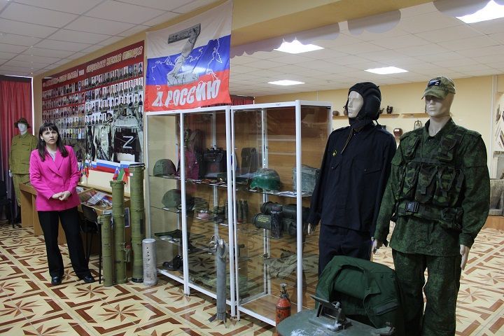Хәзерге геройлар истәлегенә