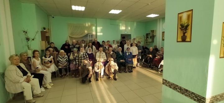 Воскресная школа выступила с концертом в Новошешминском доме-интернате