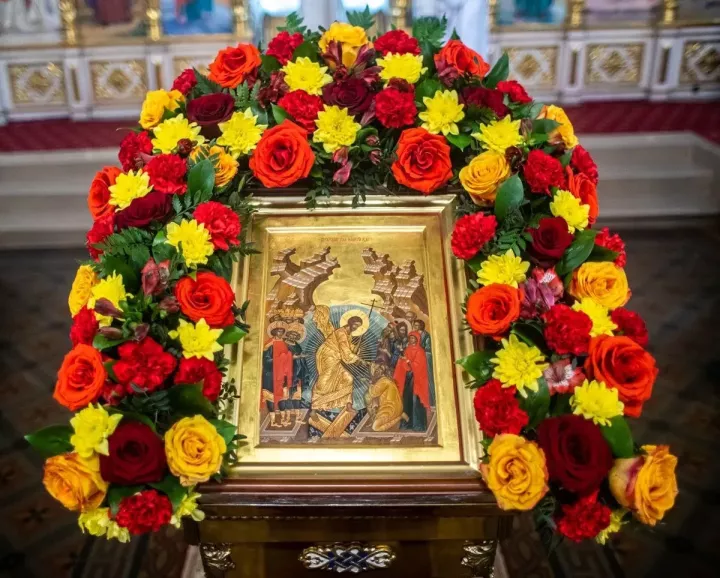 Со светлым праздником Пасхи!