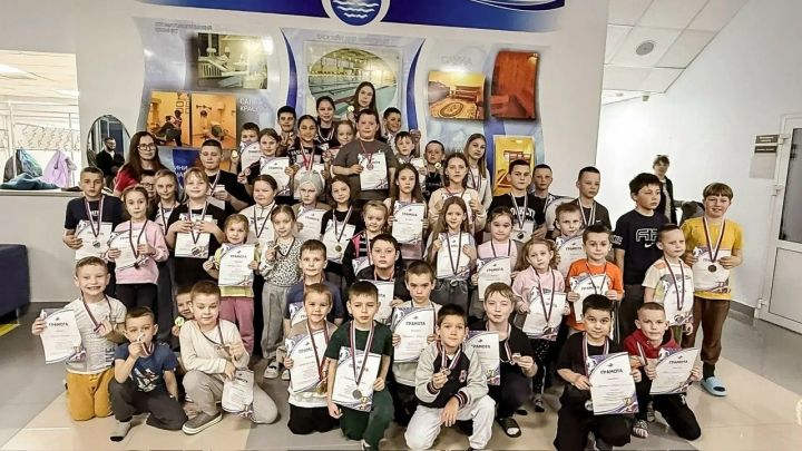 Районные соревнования по плаванию в «Жемчужине»