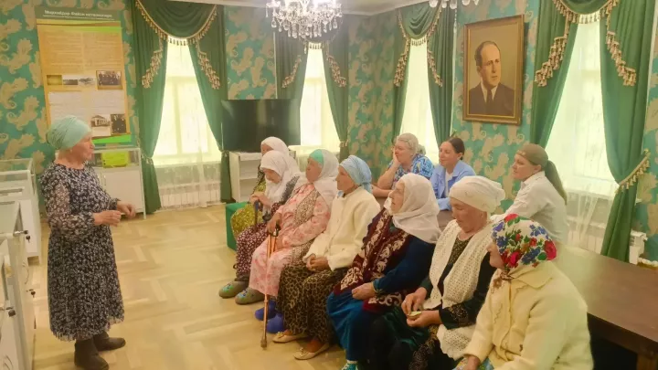 Шахмай музеенда сугыш чоры балалары белән очрашу уздырдылар