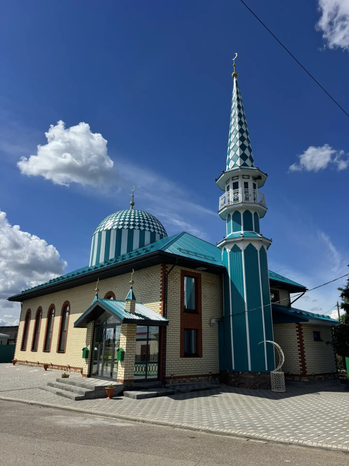 Сәдака биреп, авыруларыгызны дәвалагыз, диелә бер хәдистә