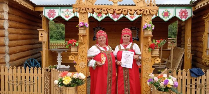 «Околица» — лауреат фестиваля: вокальная группа из Ленинского СДК покорила «Луковую долину»