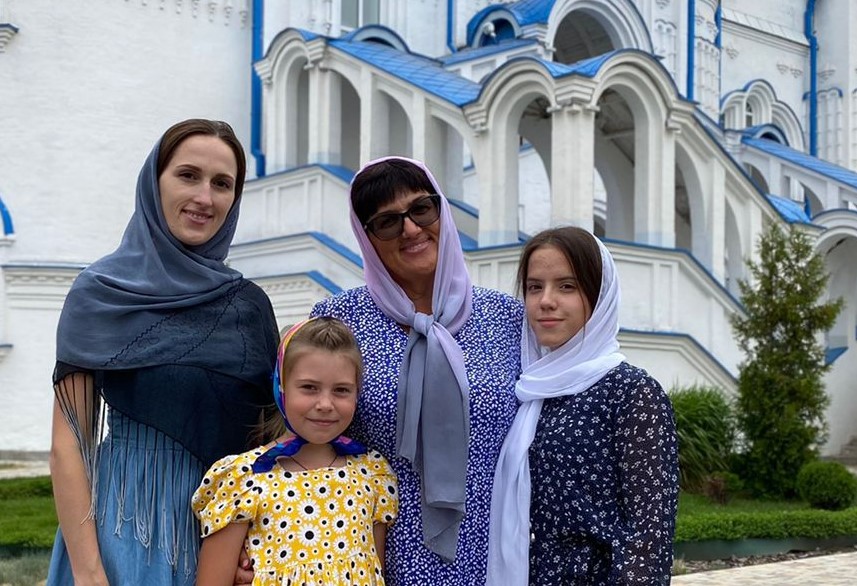 Человек становится счастливей, когда делает счастливым другого человека
