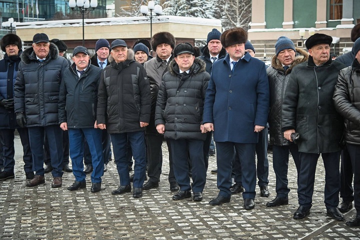 Централизованная клубная система района получила новый служебный автомобиль