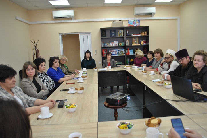 О сохранении семейных и профилактике абортов говорили за «круглым столом» в Новошешминске