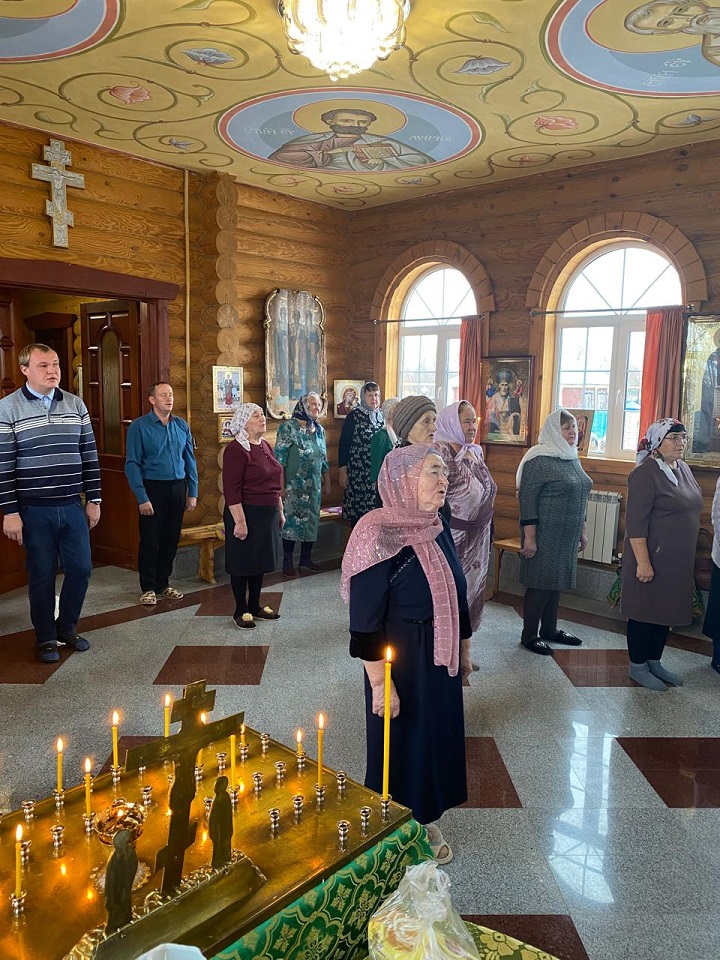 В Слободе Волчья  Православная Церковь чтит память святых бессребреников и чудотворцев Космы и Дамиана.