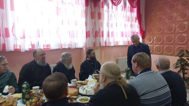 В Слободе Волчья  Православная Церковь чтит память святых бессребреников и чудотворцев Космы и Дамиана.