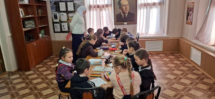 10 февраля в России отмечается День памяти Пушкина. В честь этой даты в Шахмайкинском музее прошло мероприятие «Раскрасим сказки Пушкина».
