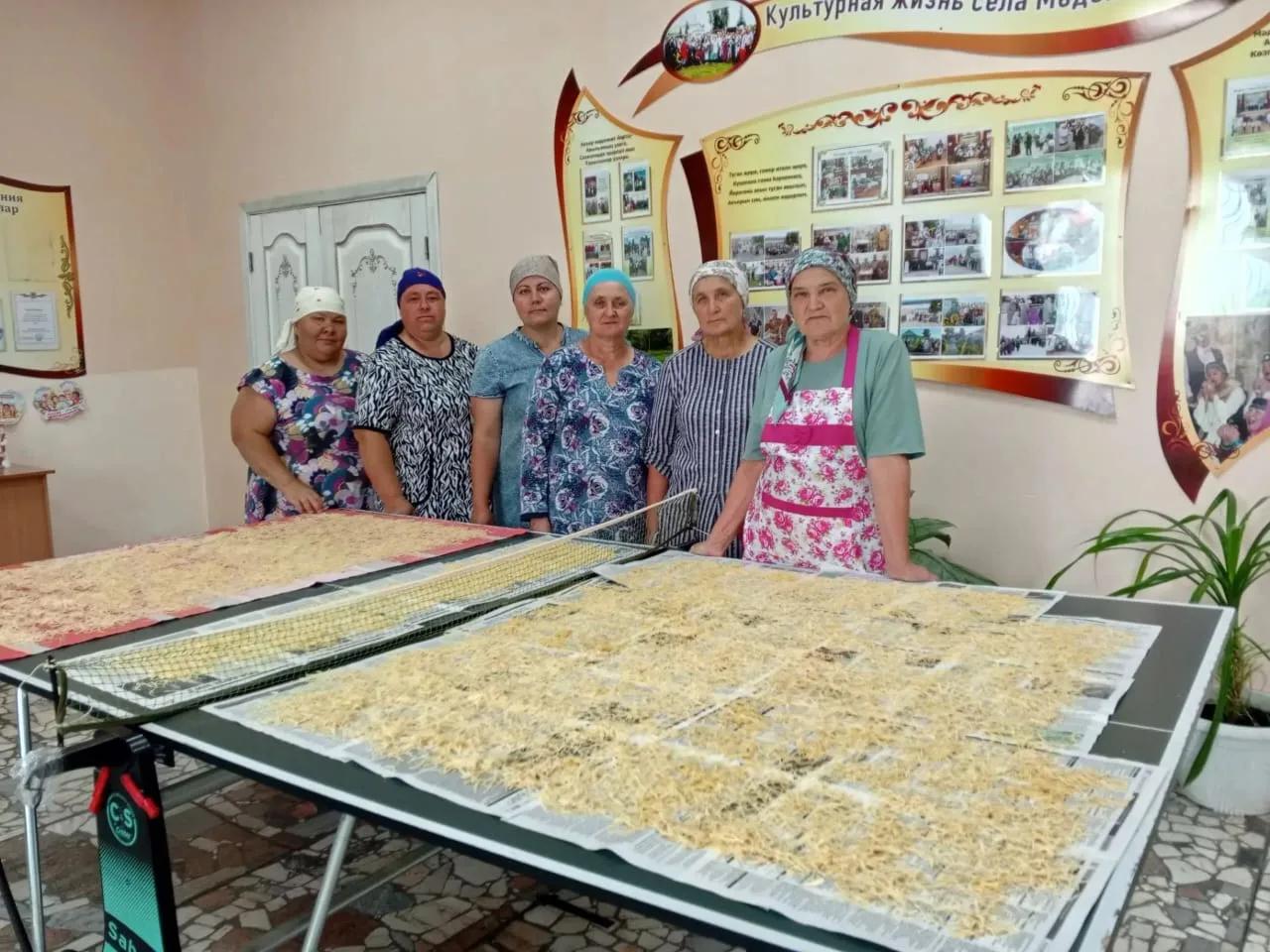 Акъяр авылында махсус хәрби операциядә катнашучы ир-егетләребезгә ярдәм итү чаралары дәвам итә.