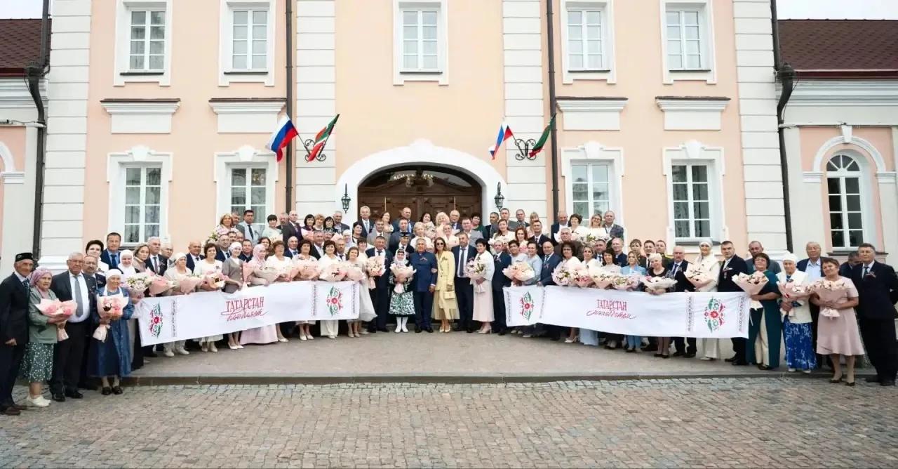 Семья Бадяевых представила Новошешминский район на приеме в Казанском Кремле
