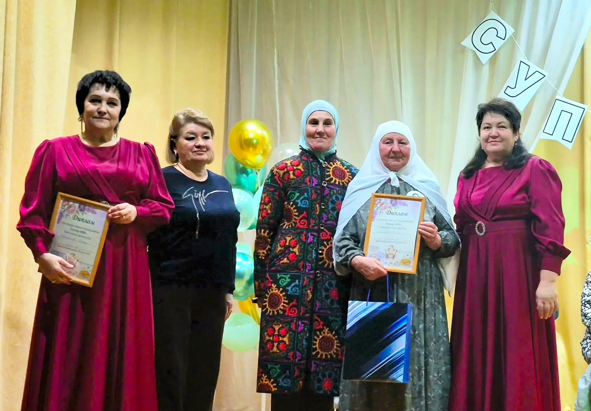 Бүген Чаллы Башы авылында Өлкәннәр көненә багышланган «Супер әби» бәйгесе узды