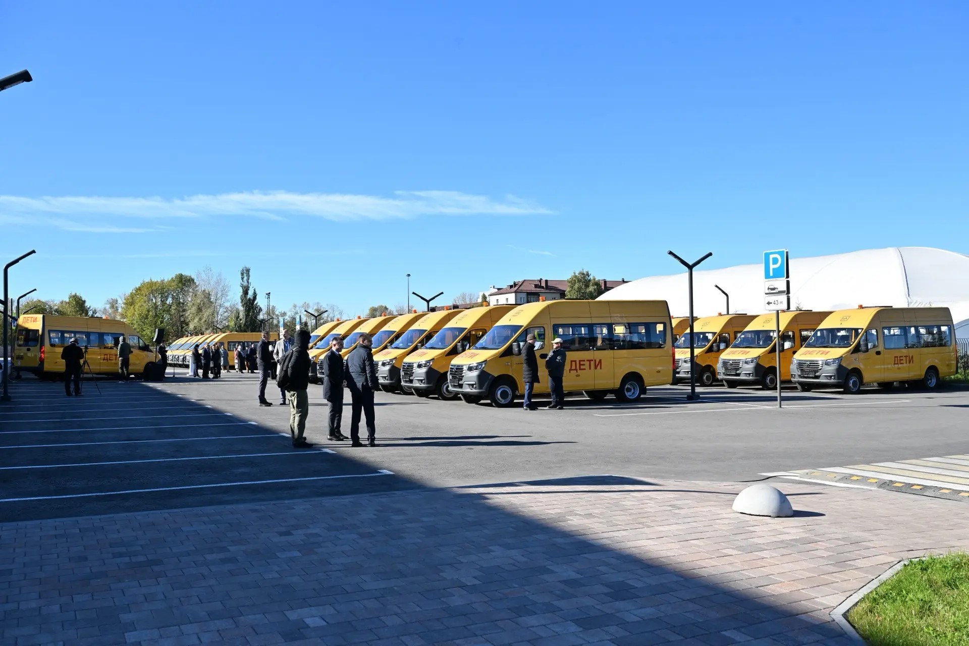В День учителя автопарк Новошешминского района пополнился новым автобусом.