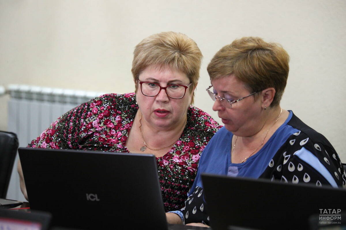  Определяющим становится не возраст, а продолжительность работы с детьми.