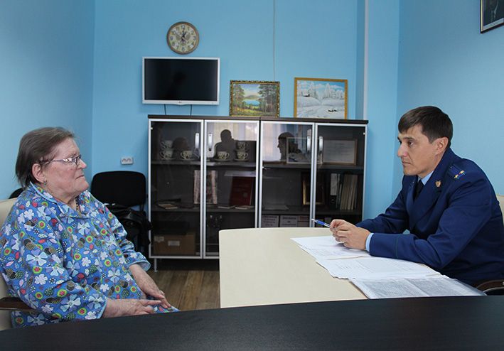 Прокурор Новошешминского района Станислав Козлов провел выездной прием в доме-интернате для престарелых и инвалидов