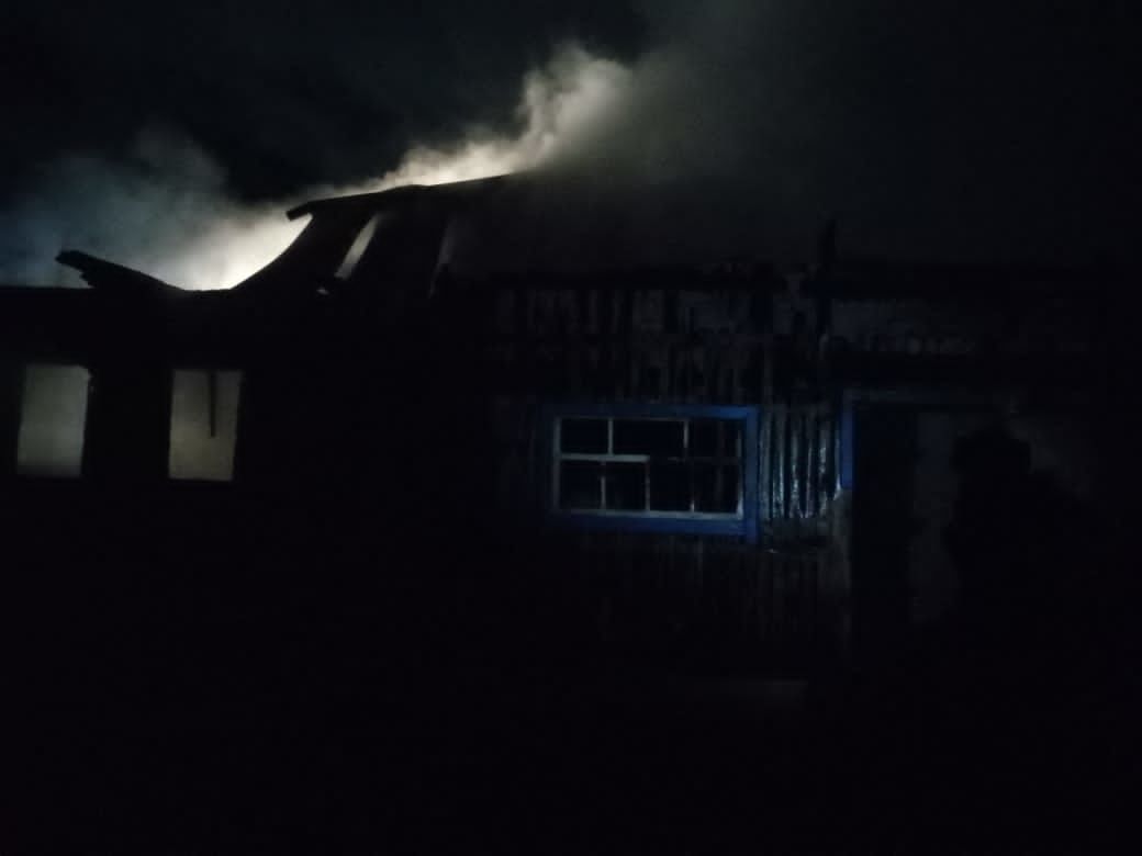 В селе Ак  Буре сгорел жилой дом