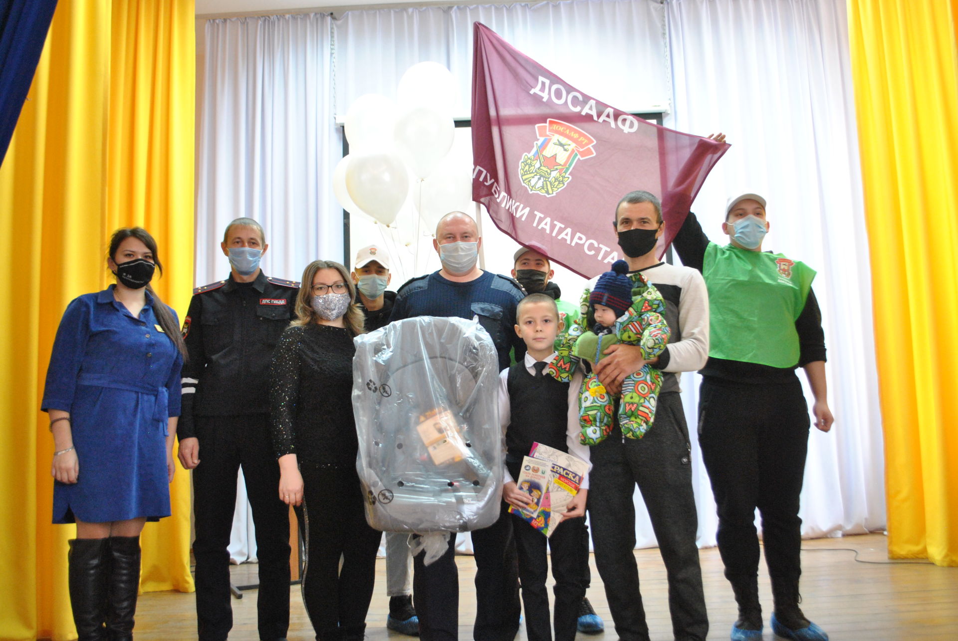В Новошешминской гимназии в рамках недели, приуроченной Всемирному дню памяти жертв ДТП прошло мероприятие «Безопасная дорога в школу»