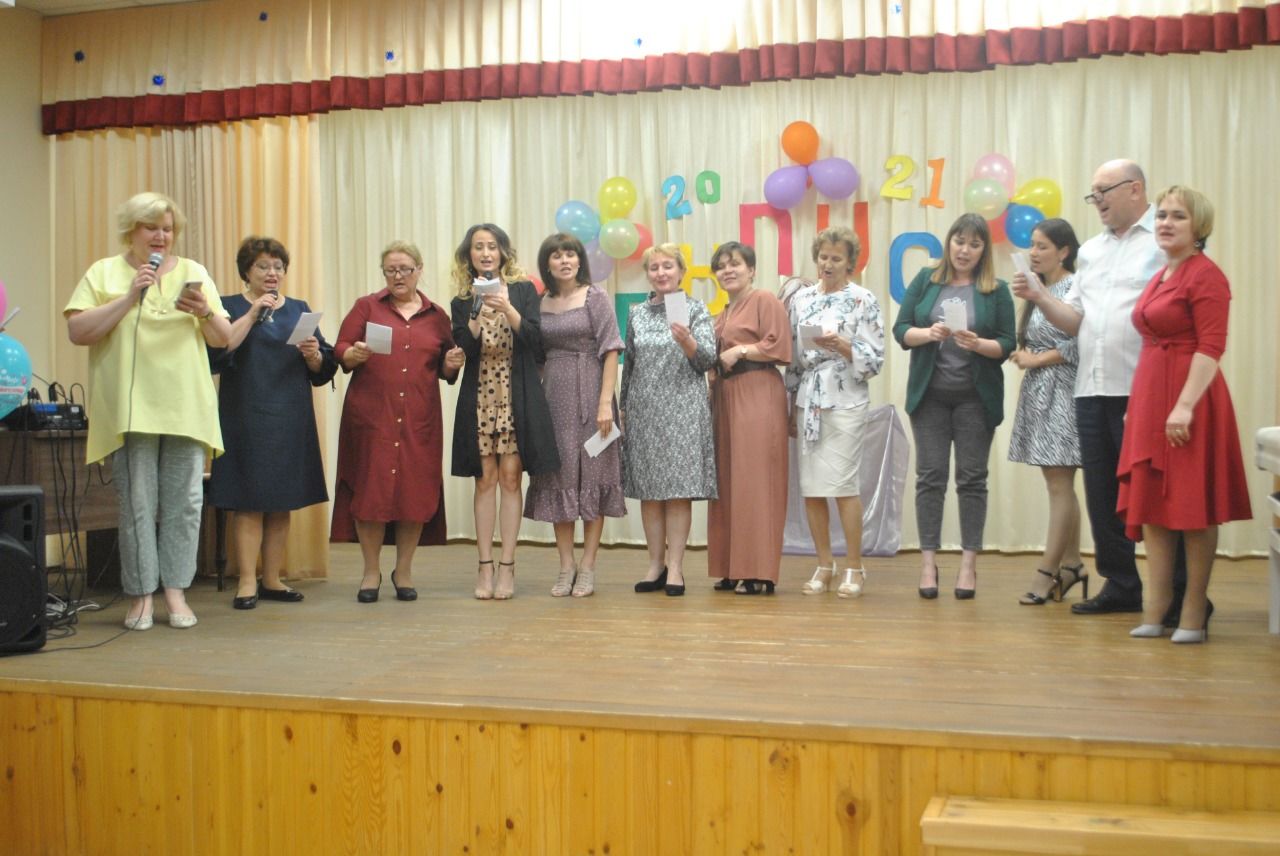 Последний звонок прозвенел для 20 выпускников Новошешминской школы искусств  (фоторепортаж).