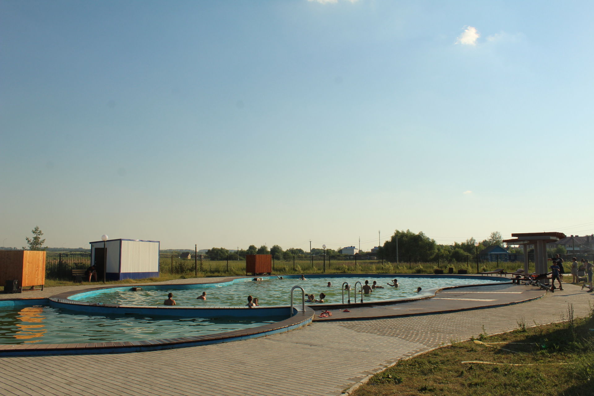 В Новошешминском парке отдыха с начала лета открыт купальный сезон на искусственном озере