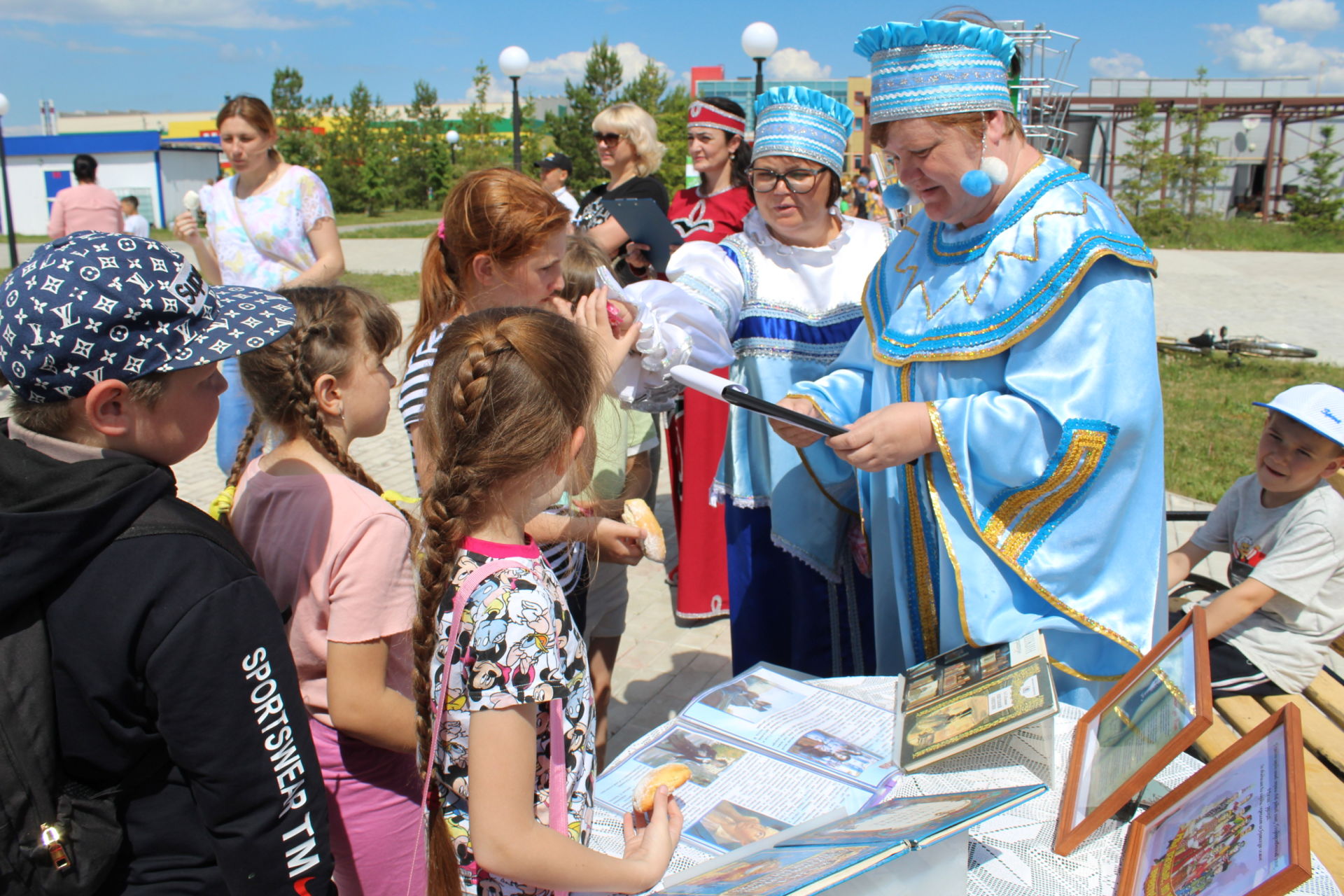 «Пушкин – это наше все»: в Новошешминске отметили Международный день русского языка (Фоторепортаж)