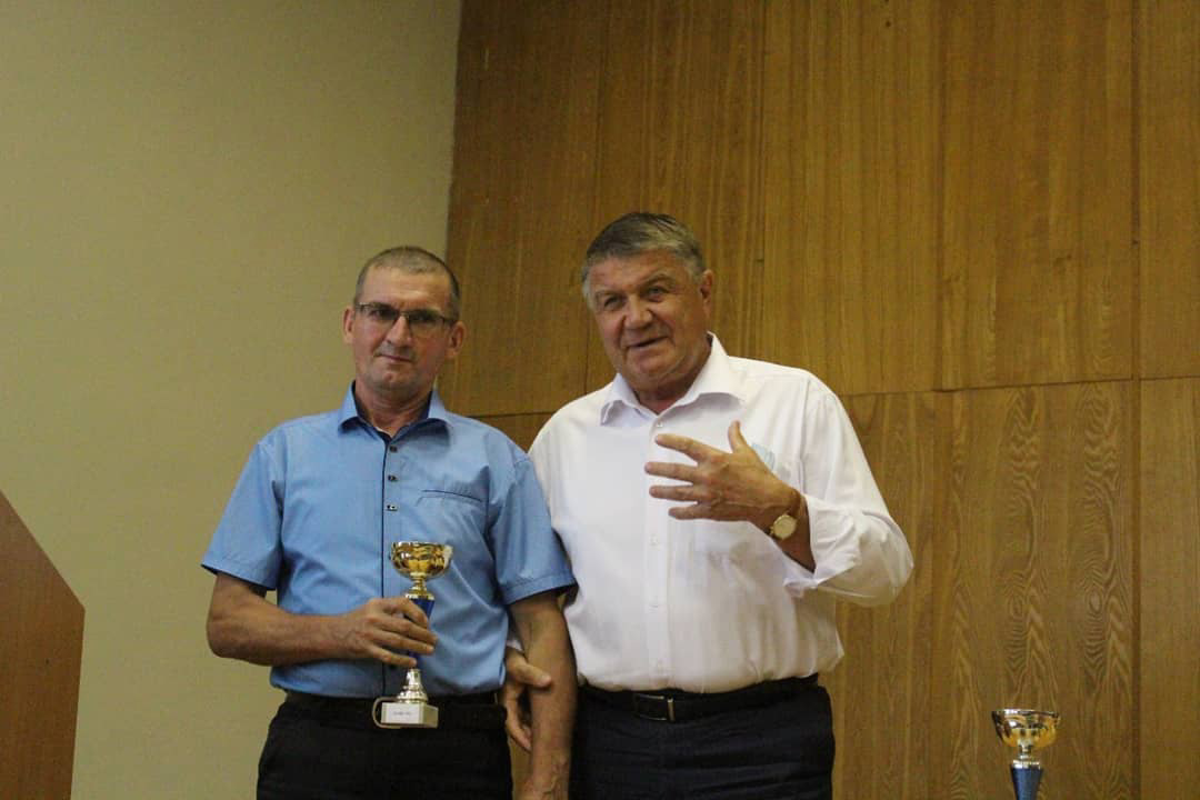 Глава района Вячеслав Козлов встретился с молокосборщиками района.