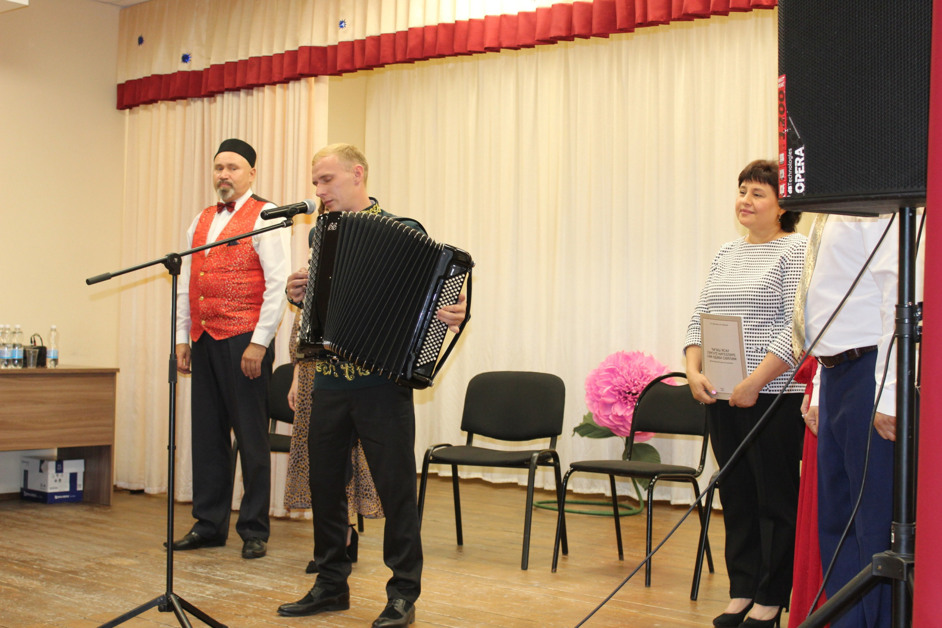 3 сентябрьдә Яңа Чишмәдә татар телендә ораторлар сәнгатенә өйрәтү буенча мастер-класслар булып узды.