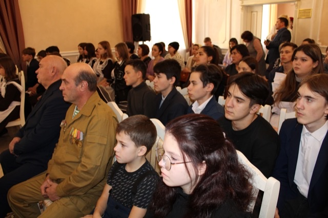 В Новошешминском отделе ЗАГС прошло мероприятие, посвященное Дню Героев Отечества (фоторепортаж)