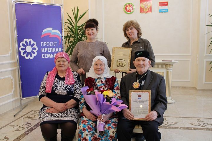 В преддверии Дня защитника Отечества в Новошешминском отделе ЗАГС прошел патриотический праздник (фоторепортаж)