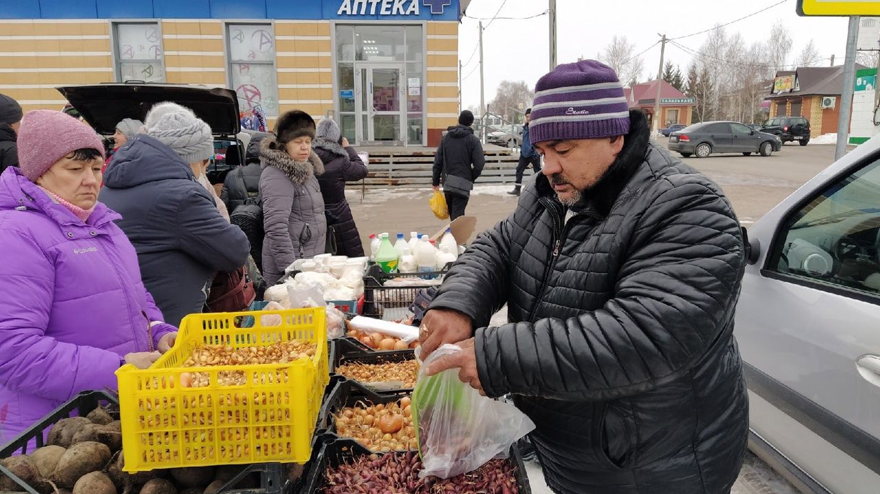 5 марта в Новошешминске прошла предпраздничная ярмарка (фоторепортаж)