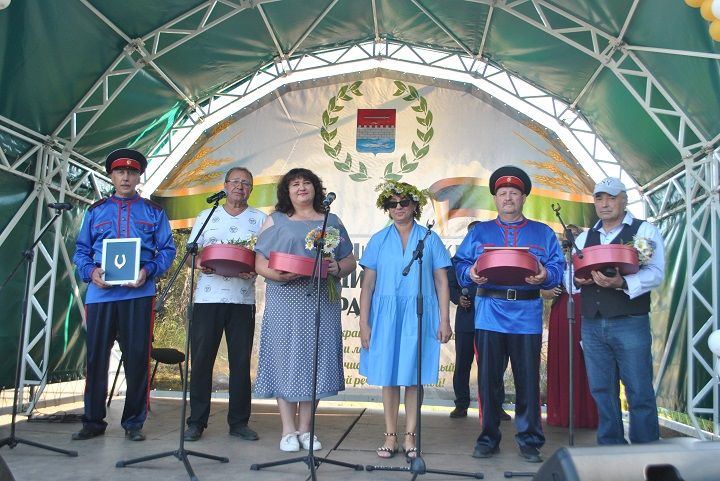 Яңа Чишмә районында "Бистә боҗрасы" халык җырлары һәм хезмәт традицияләре фестивале булып узды