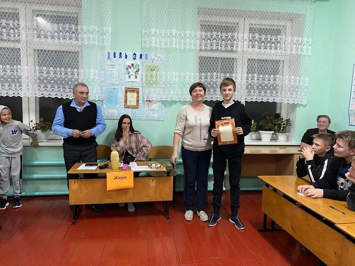 В школах и детсадах Новошешминского района проходят традиционные балы
