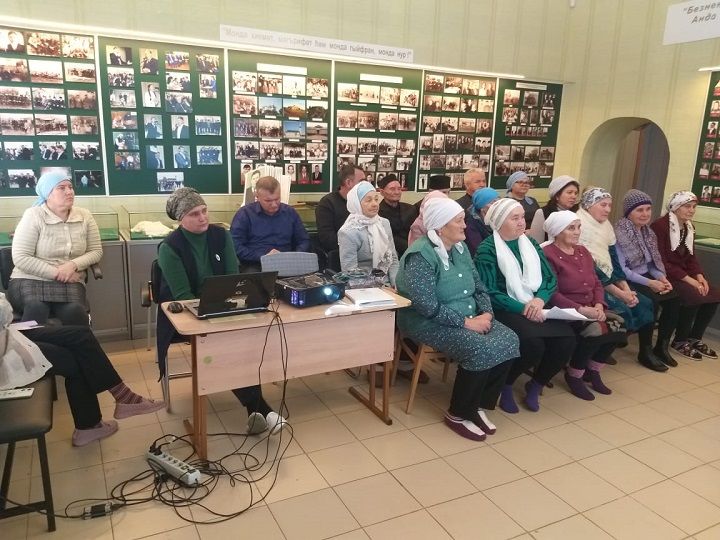 В Акбуре вспоминали жертв политических репрессий