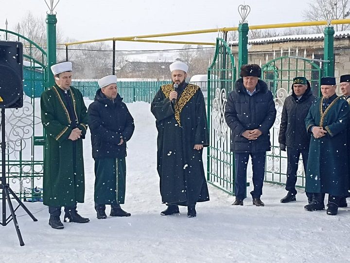 В Зиреклах после реставрации открылась мечеть