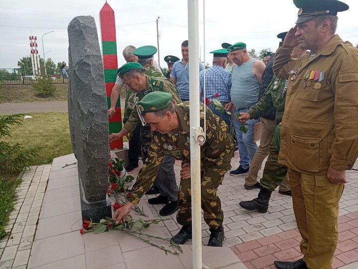 Новошешминск сегодня празднует День пограничника  (фоторепортаж)