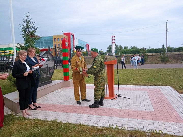 Новошешминск сегодня празднует День пограничника  (фоторепортаж)