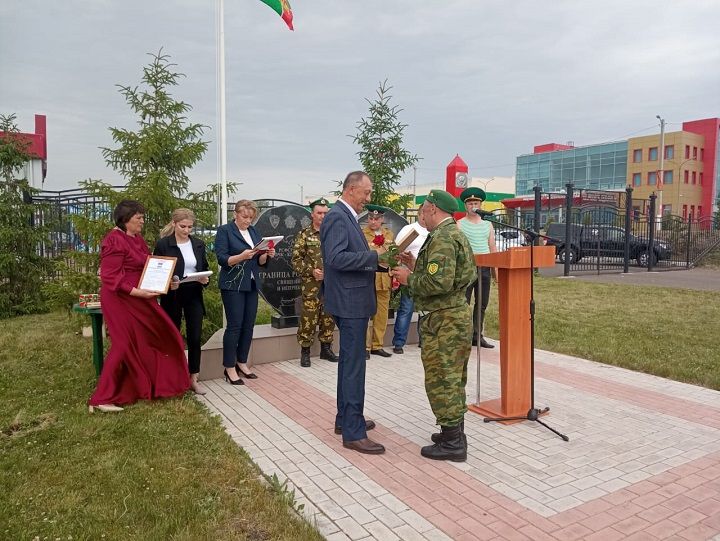 Новошешминск сегодня празднует День пограничника  (фоторепортаж)