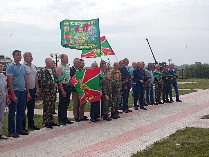 Новошешминск сегодня празднует День пограничника  (фоторепортаж)