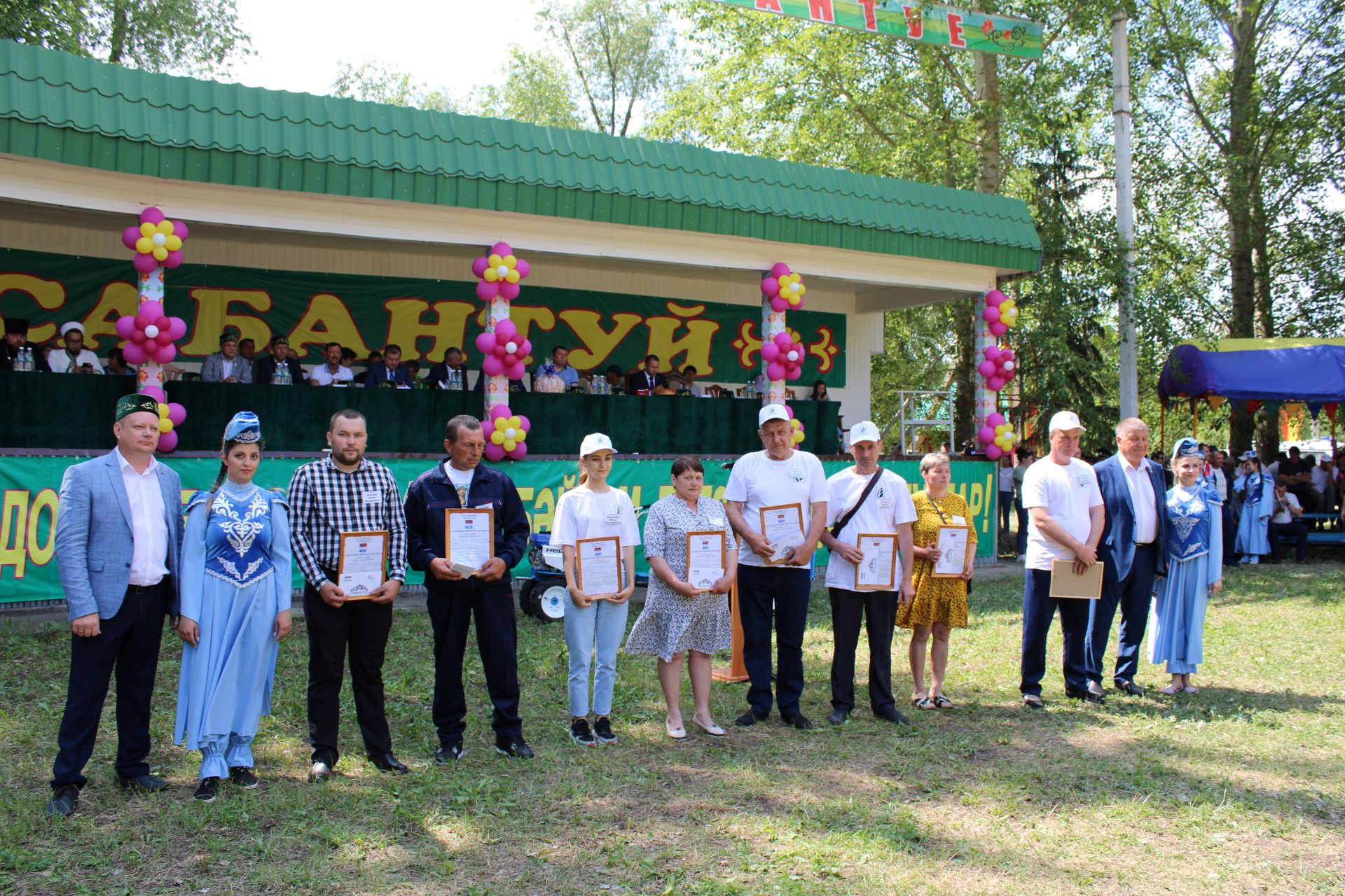 10 июня в Новошешминске прошел Сабантуй (фоторепортаж)