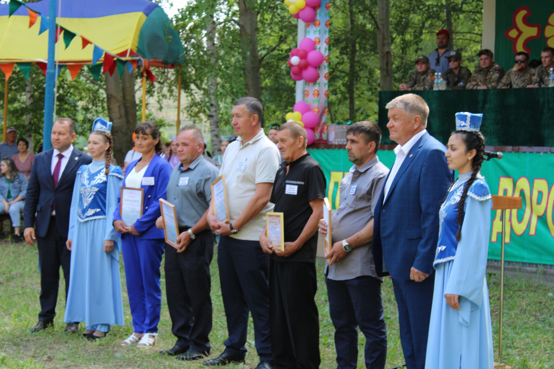 10 июня в Новошешминске прошел Сабантуй (фоторепортаж)